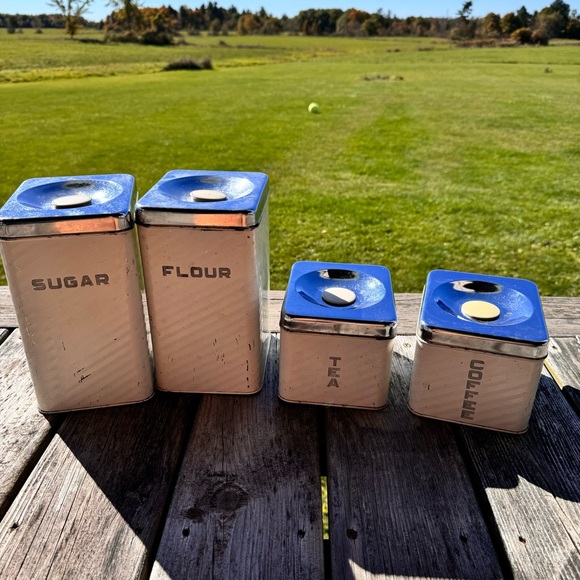 Vintage Set Of Four Lincoln Beautyware Kitchen Canisters - Picture 1 of 6